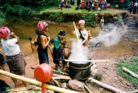 Laos - Cotton dyeing Ban Namat Mai - Akha