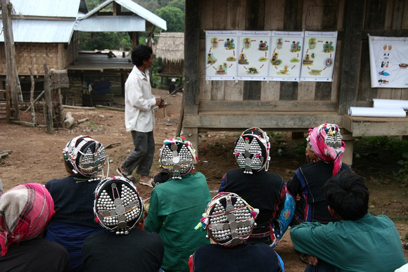Healthtraining workshop in Akha village